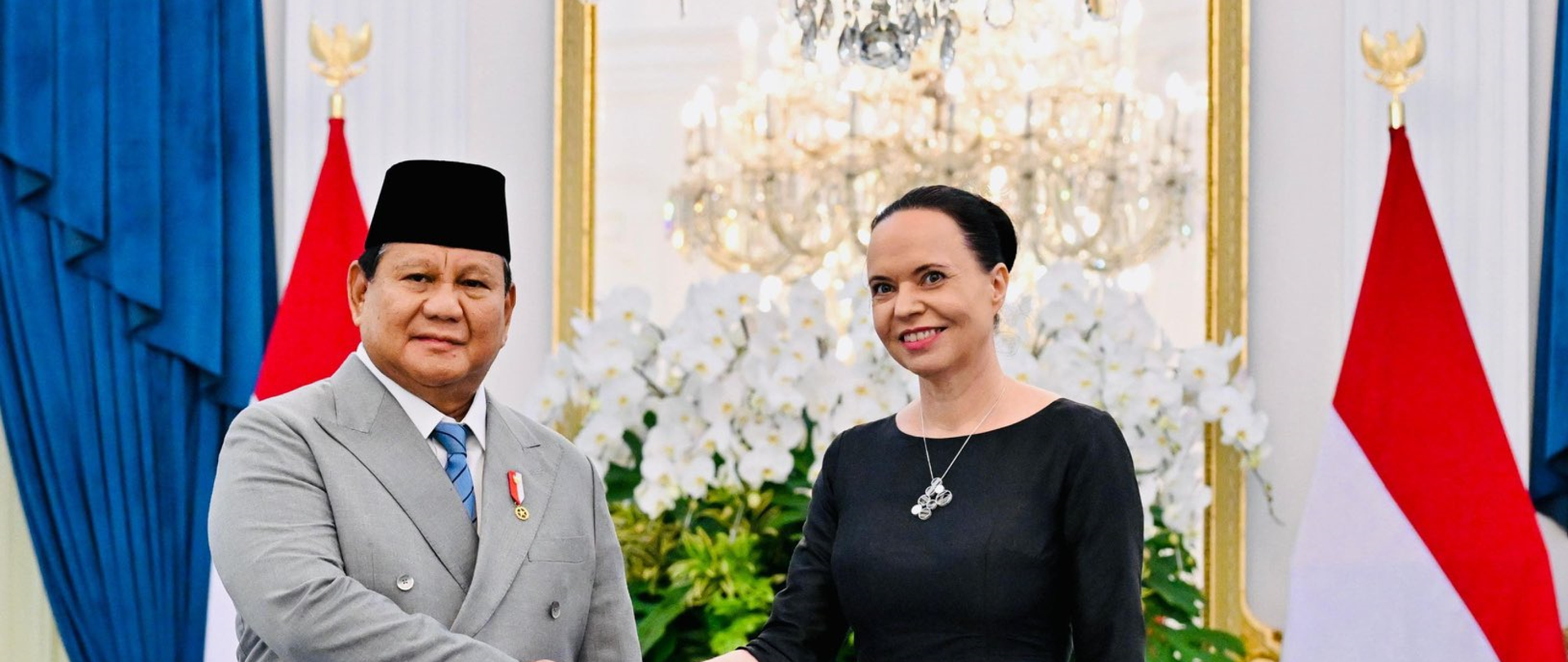 Szymanowska_i_Prabowo_uścisk_dłoni