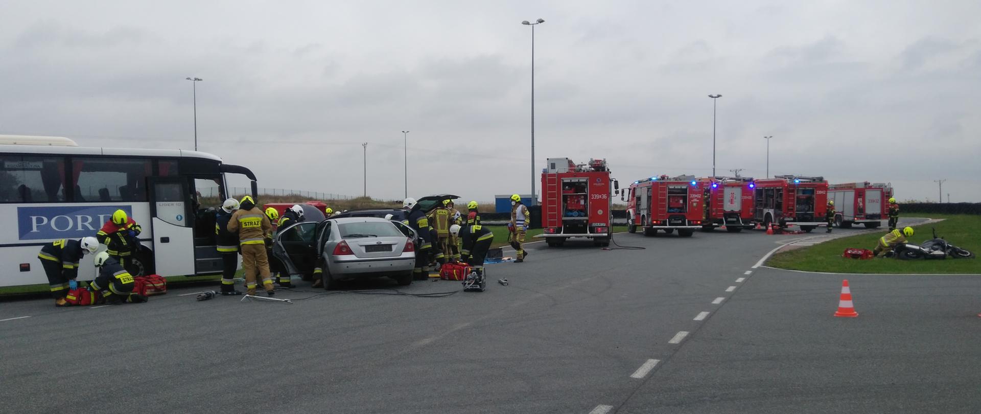 Na zdjęciu uczestnicy ćwiczeń