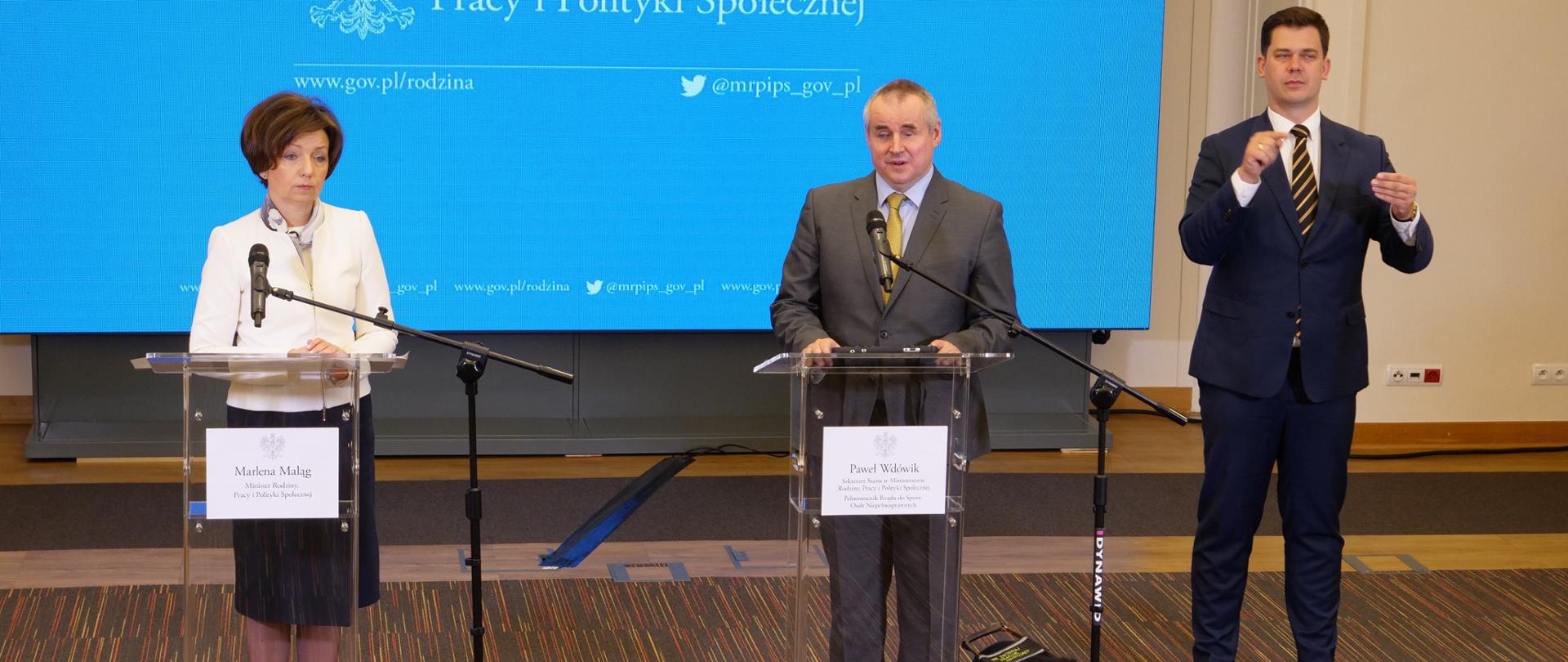 briefing z udziałem minister Marleny Maląg i wiceministra Pawła Wdówika