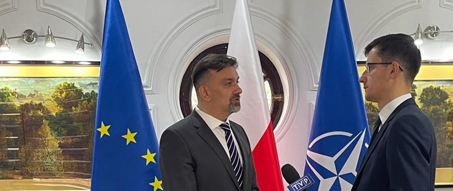 Elchining TVP kanalii uchun intervyusi.