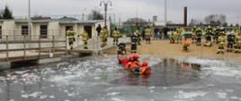 ćwiczenia z zakresu ratownictwa lodowego