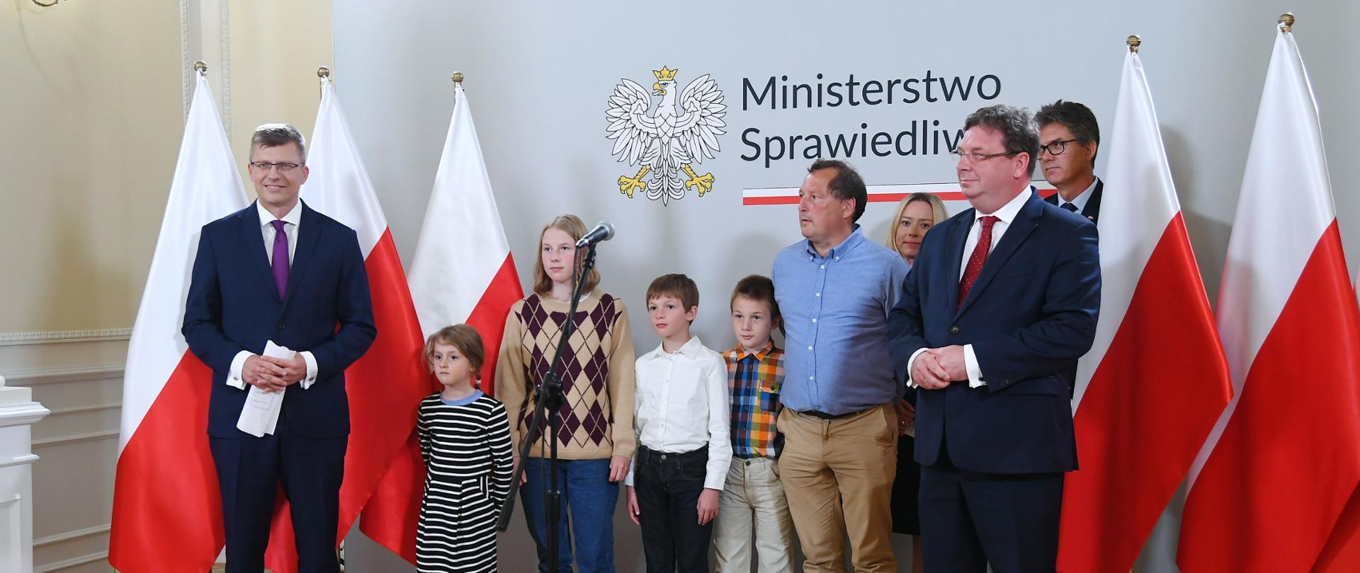 Konferencja prasowa z udziałem Sekretarza Stanu Marcina Warchoła, Ministra – Członka Rady Ministrów Michała Wójcika i Pana Leona Hermansa