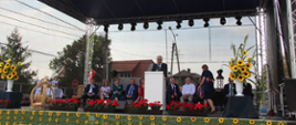 Wojewoda podlaski na dożynkach w Szumowie