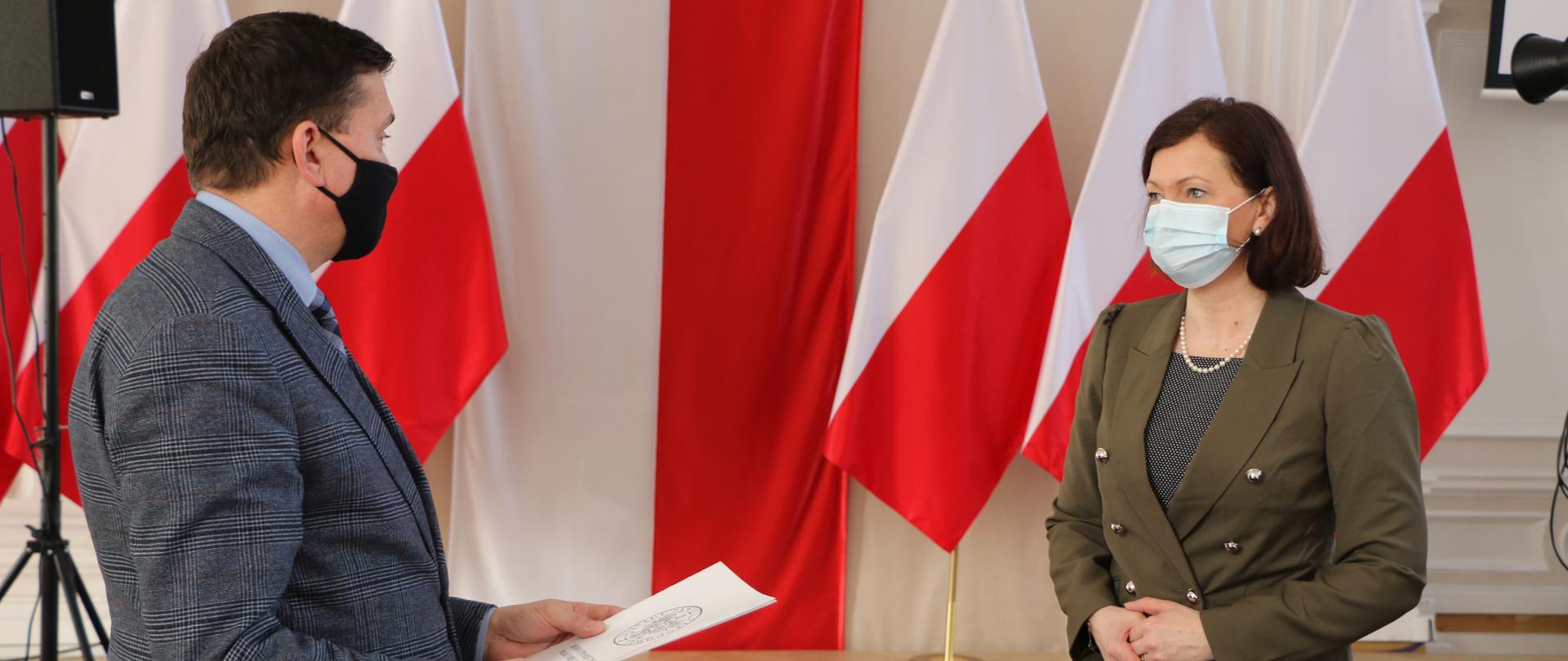 Wojewoda otrzymała akt mianowania na członka Komitetu Ochrony Pamięci Walk i Męczeństwa