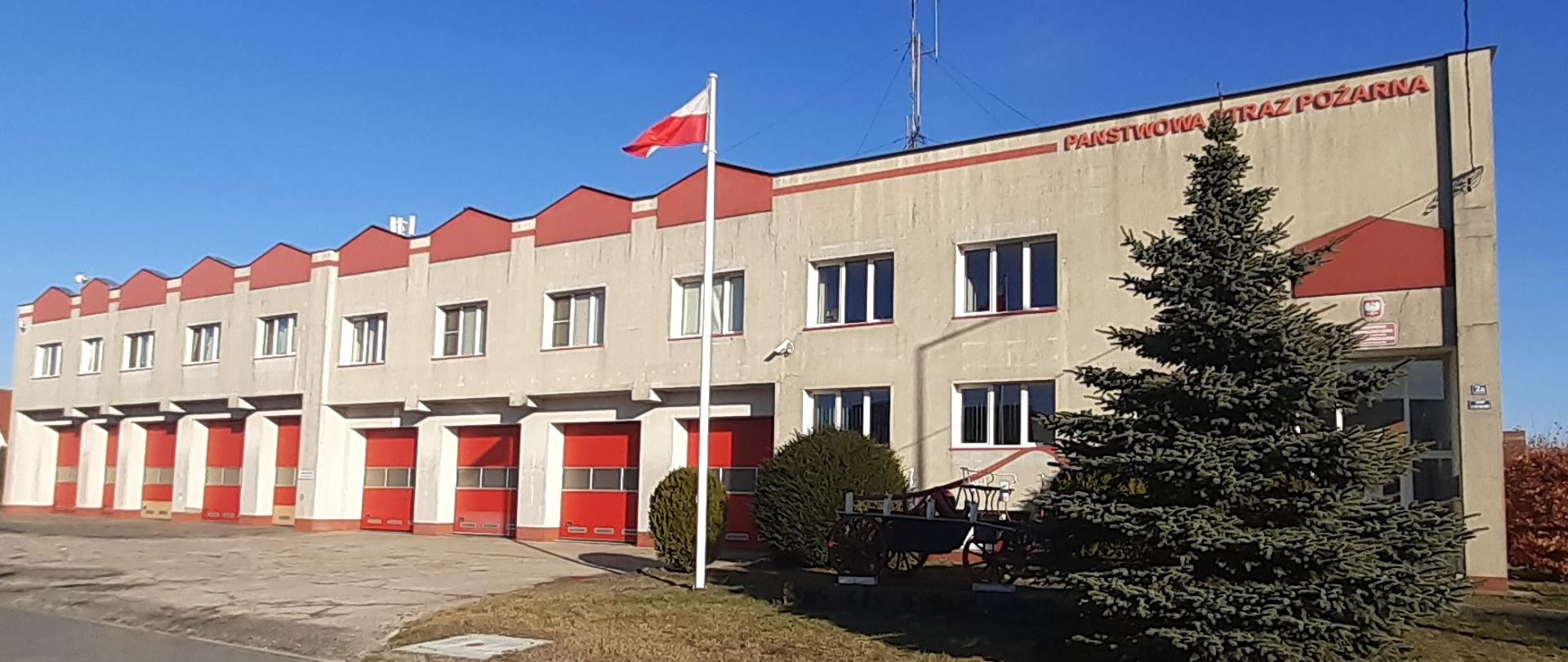 Widok z ulicy budynku komendy powiatowej PSP w Krośnie Odrzańskim.