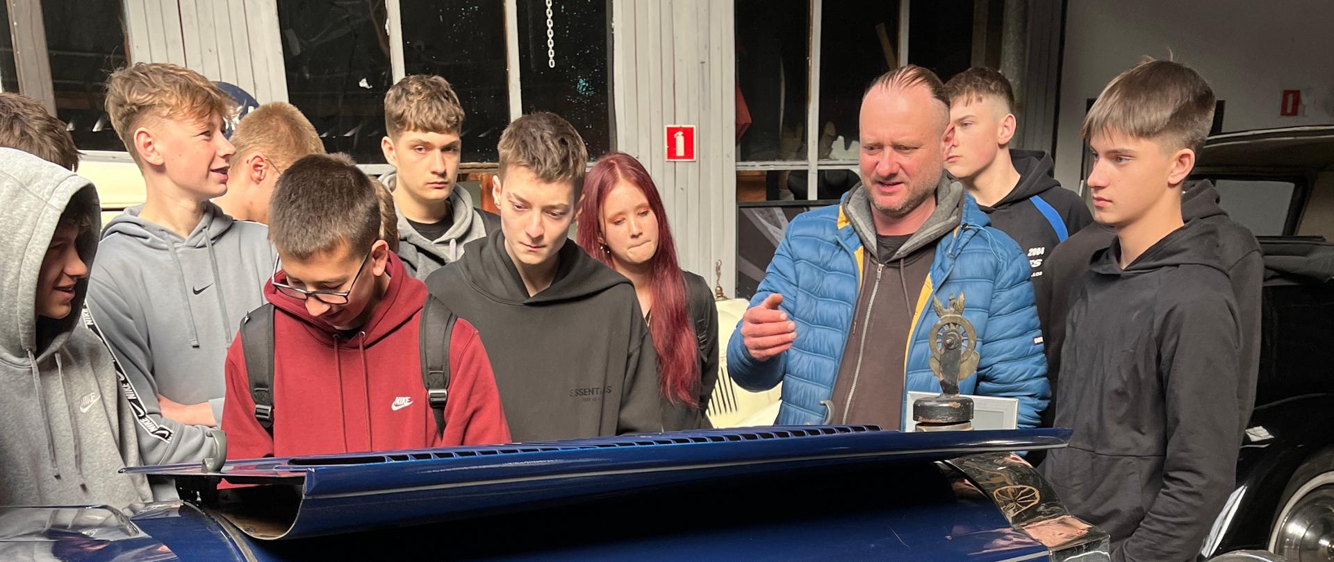 Motoryzacji w Otrębusach 