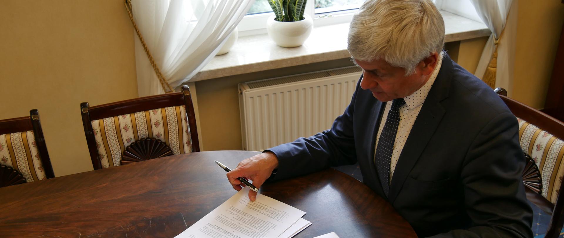 200 tys. zł na szkolny autobus