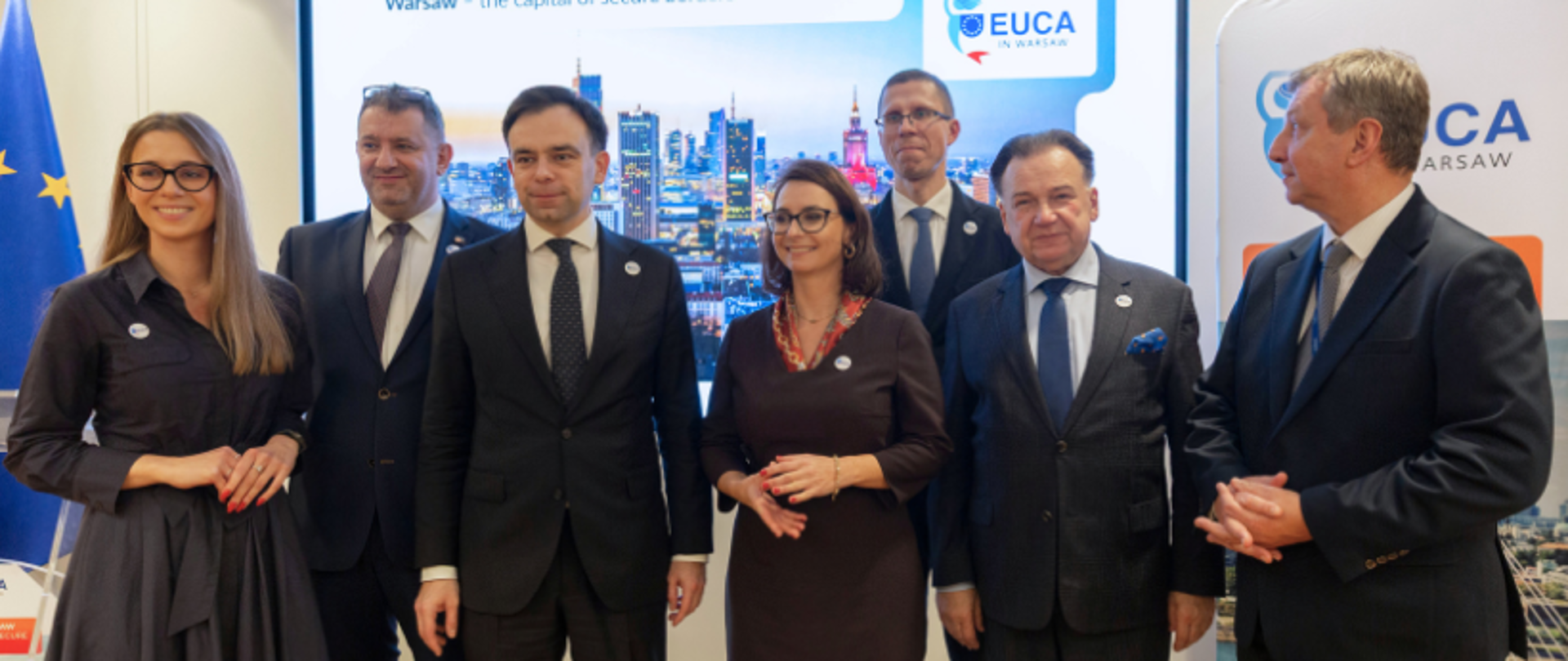 Uczestnicy spotkania w tym m.in. Andrzej Domański Minister Finansów i Gospodarki, Marcin Łoboda Sekretarz Stanu w Ministerstwie Finansów, Szef Krajowej Administracji Skarbowej, Małgorzata Krok Pełnomocnik Ministra Finansów i Gospodarki ds. ubiegania się o ustanowienie siedziby EUCA w Warszawie, Adam Struzik Marszałek Województwa Mazowieckiego oraz Maciej Fijałkowski Sekretarz m.st. Warszawy 