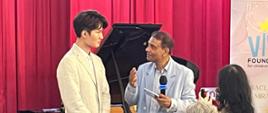 Inauguracja działalności Chopin Society Singapore - Zhang Shengliang (Niu Niu) i Prezes Stowarzyszenia, Dato Paul Supramaniam.
