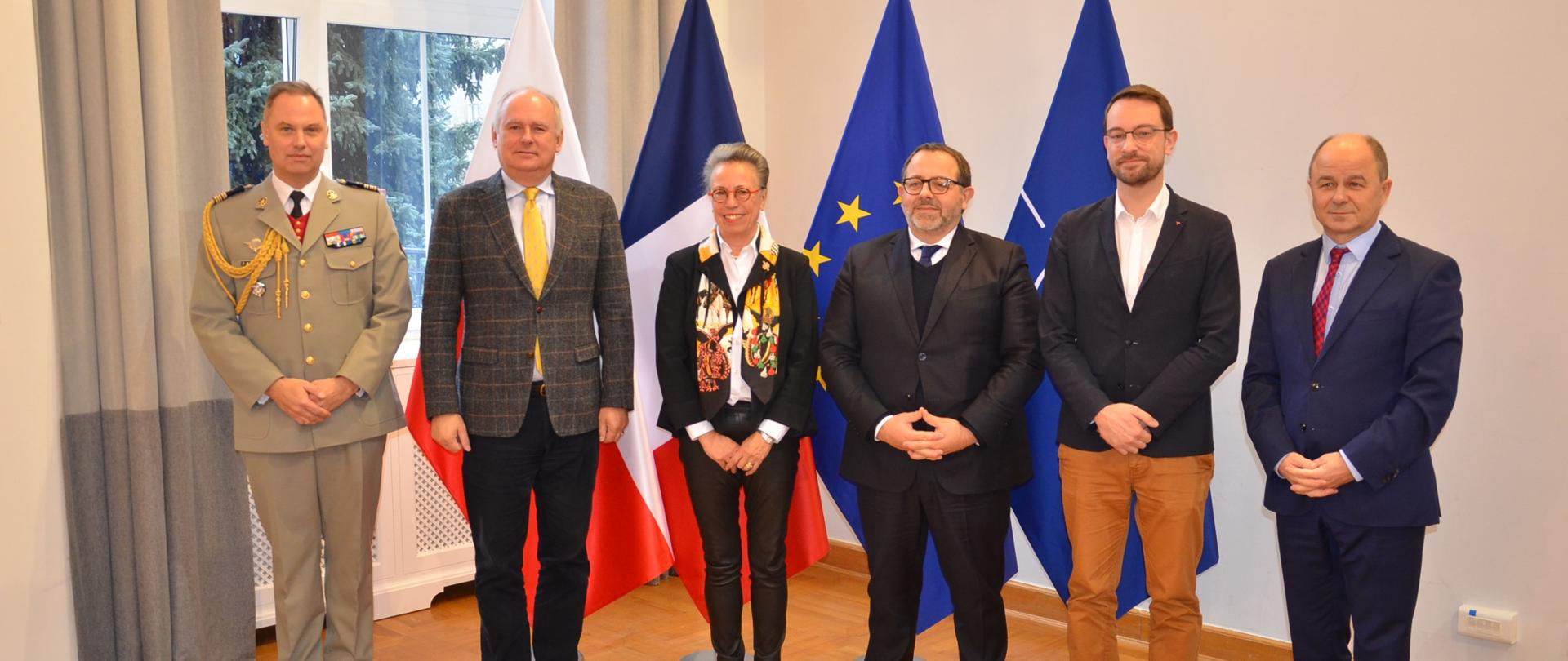 11 grudnia 2024 r. odbyło się spotkanie Sekretarza Stanu w MON Pawła Zalewskiego z deputowanymi Komisji Obrony Narodowej i Sił Zbrojnych Zgromadzenia Narodowego Republiki Francuskiej, którą reprezentowali: pani Sabine Thillaye – wiceprzewodnicząca Komisji Obrony Narodowej i Sił Zbrojnych oraz panowie Francois Cormier-Bouligeo i Emmanuel Fernandes – członkowie Komisji.