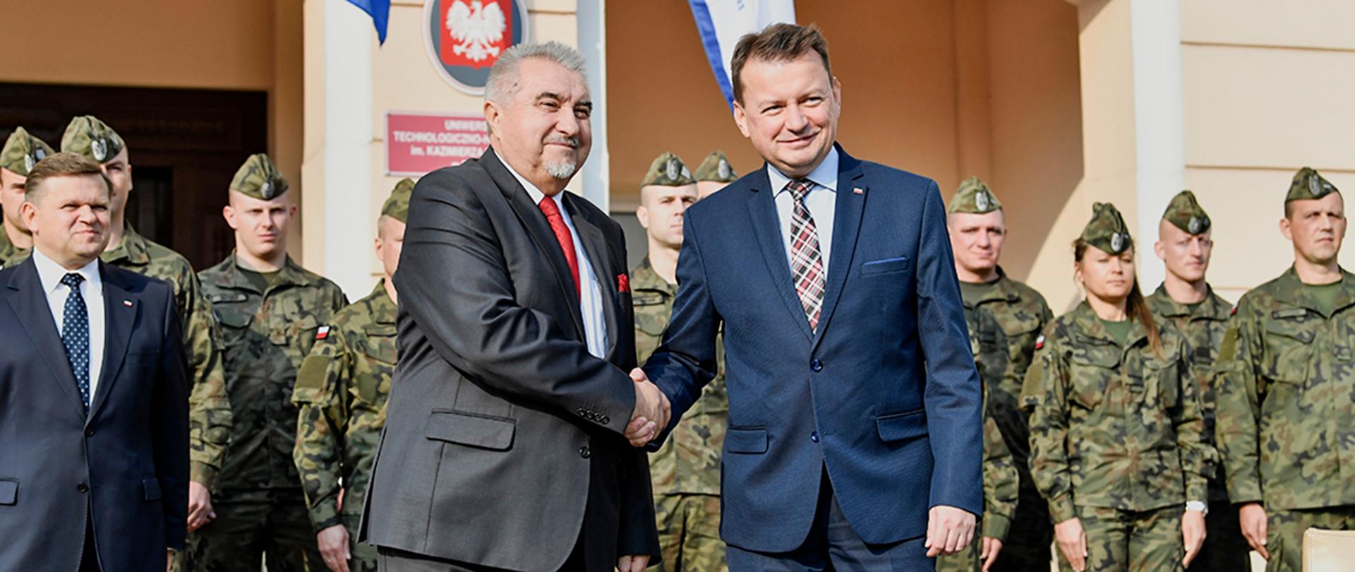 Szef MON podpisał list intencyjny o współpracy w zakresie kształcenia kadry medycznej na potrzeby wojskowej służby zdrowia