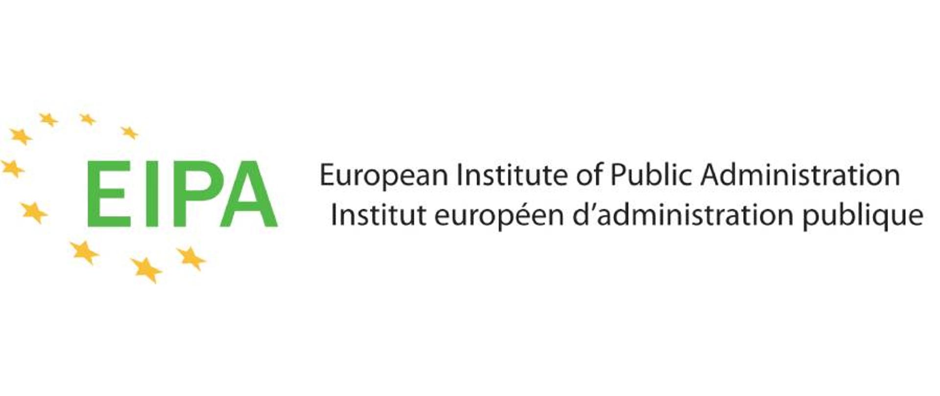 logo EIPA (Europejski Instytut Administracji Publicznej w Maastricht (ang. European Institute of Public Administration). Po lewej zielony napis wpisany w okrąg ze złotych gwiazdek. Po prawej rozwinięcie skrótu EIPA w językach angielskim i francuskim.