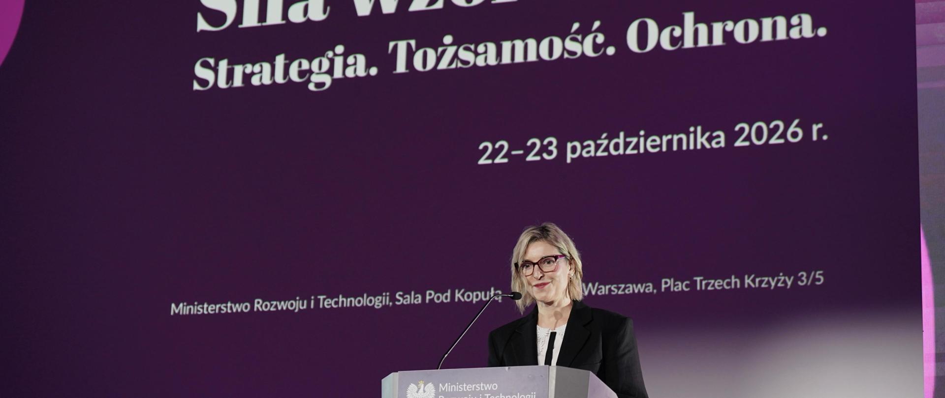 Dyrektor generalna MRiT Ilona Kowalska podczas Konferencji „Siła wzornictwa. Strategia. Tożsamość. Ochrona.”