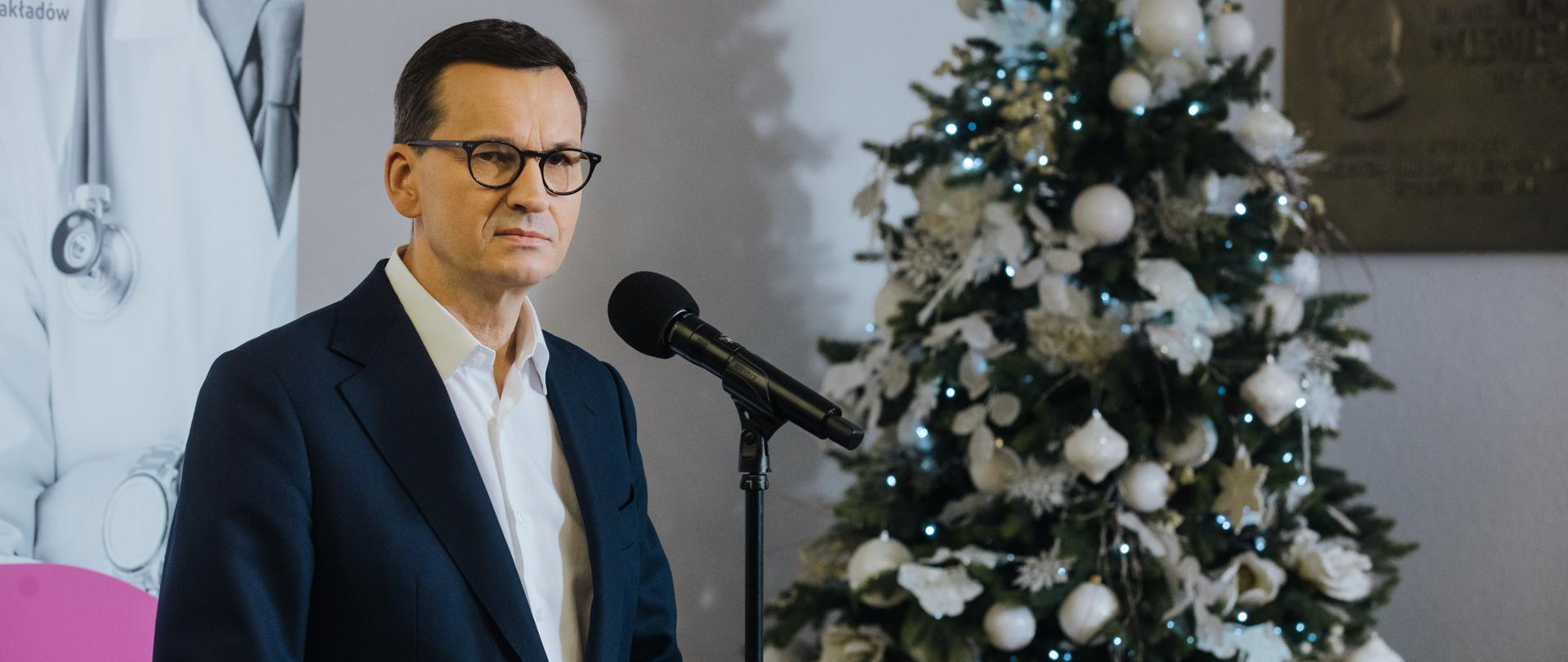 Prime Minister Mateusz Morawiecki during a visit to the Poviat Complex of Health Care Centers in Czeladź