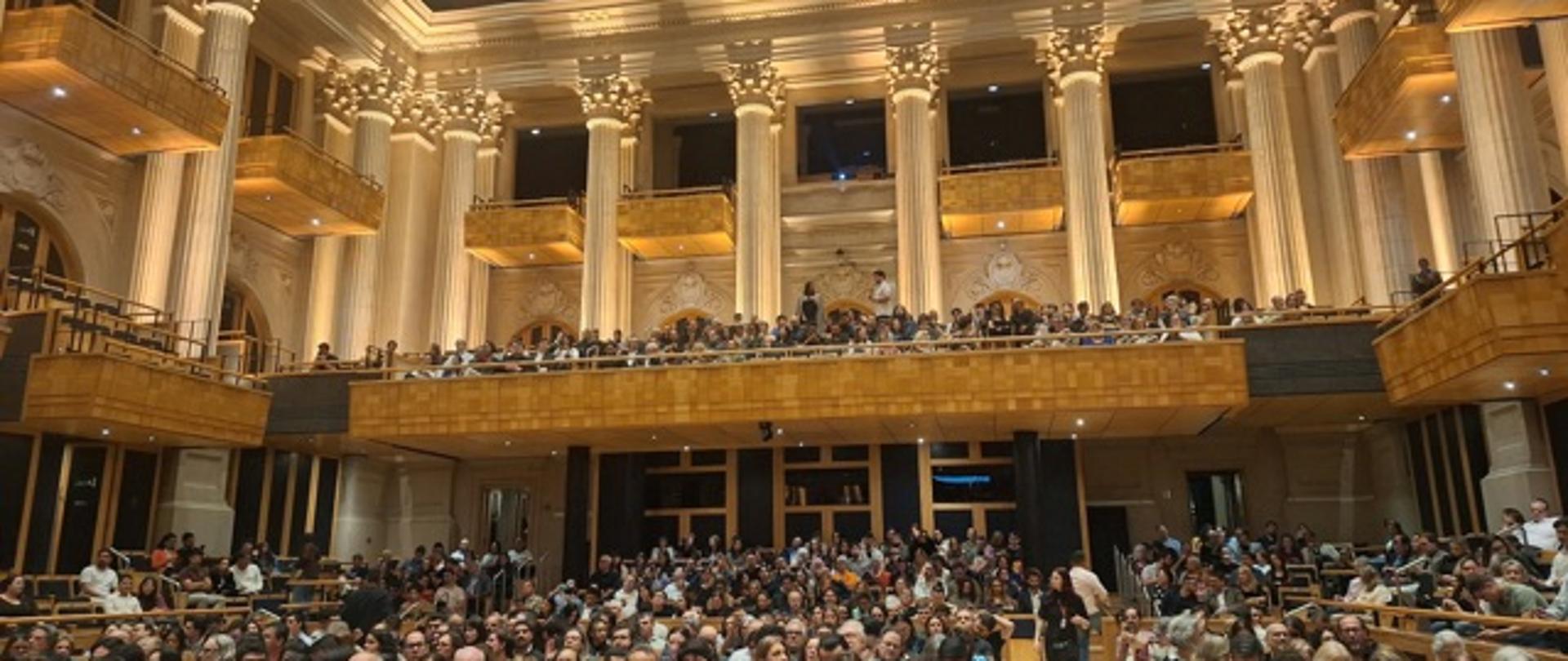 publiczność zgromadzona w Sala Sao Paulo