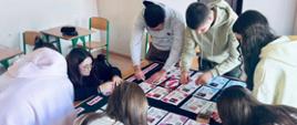 Międzynarodowy Dzień Osób z Niepełnosprawnościami - akcja informacyjna klasy 3LTa