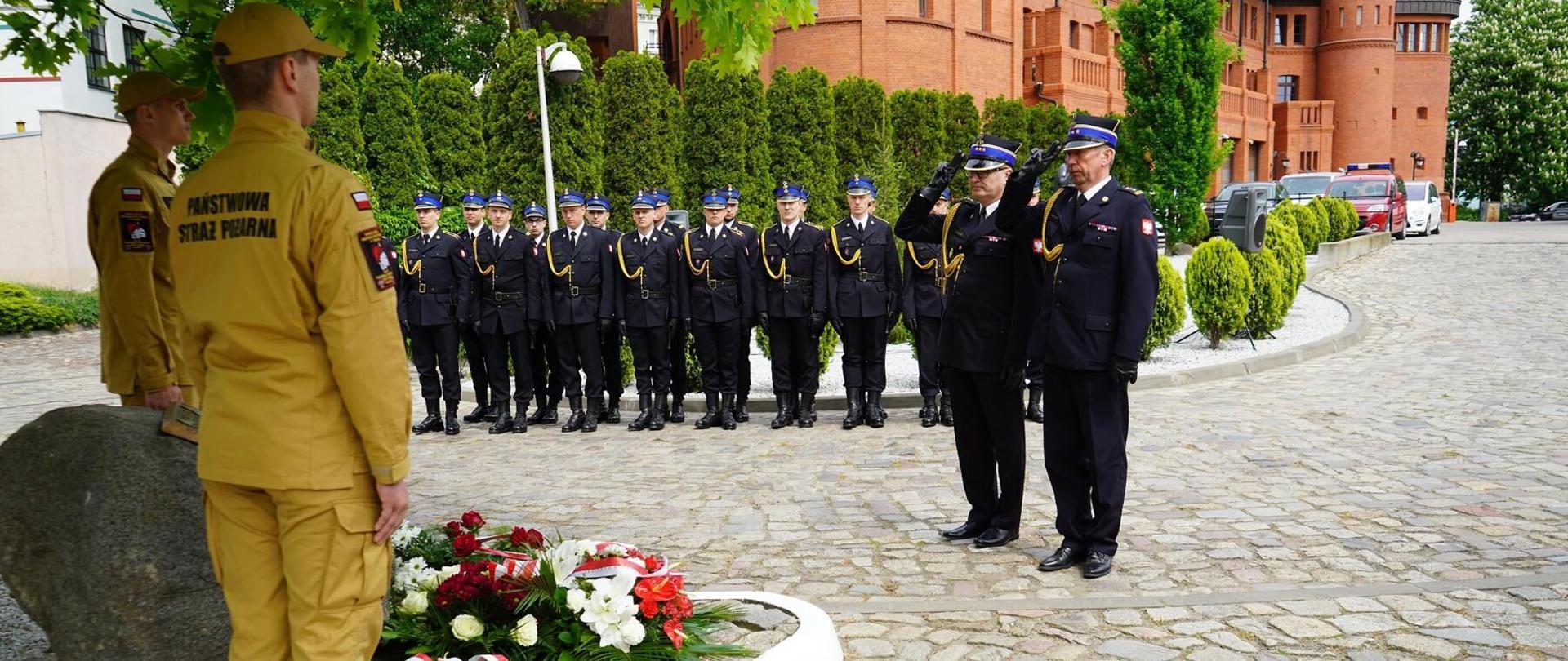 Msza święta i Apel Pamięci z okazji Dnia Strażaka.