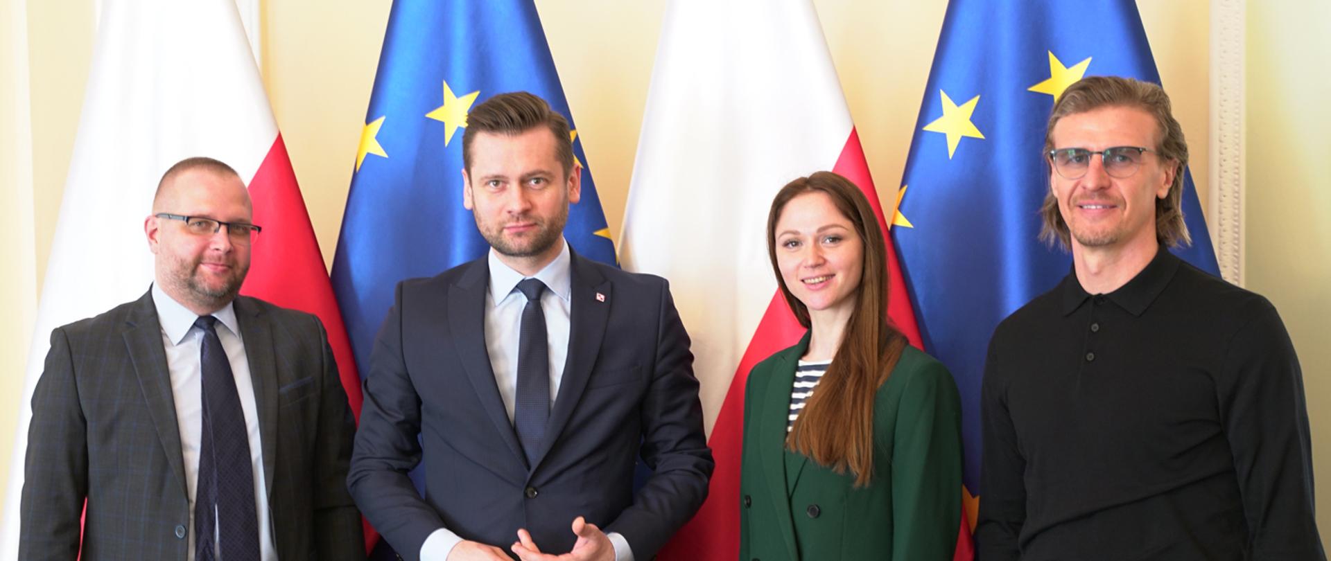 Minister sportu i turystyki Kamil Bortniczuk spotkał się z szefową Belarusian Sport Solidarity Foundation, Aliaksandrą Herasimenią a także innymi przedstawicielami Fundacji.