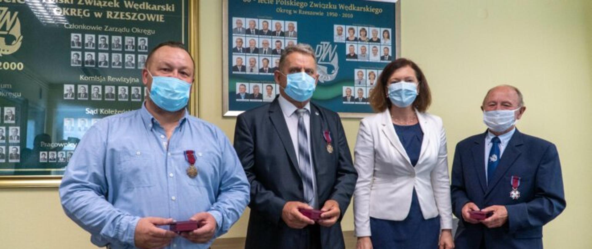 Odznaczenia dla członków Polskiego Związku Wędkarskiego