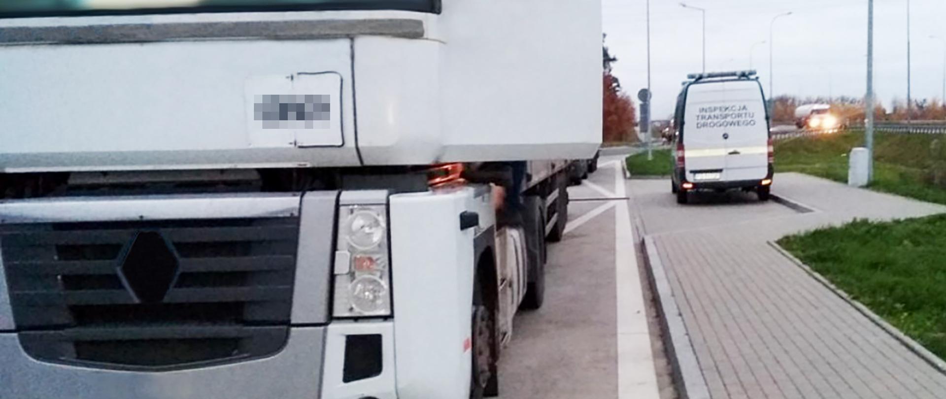 Ciężarówka zatrzymana do kontroli przez gorzowskich inspektorów lubuskiej Inspekcji Transportu Drogowego
