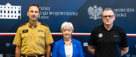 Wojewódzki Sztab Zarządzania Kryzysowego zwołany w Łodzi. Dorota Ryl, wojewoda łódzki, Marcin Szmaja, dyrektor Wydziału Bezpieczeństwa i Zarządzania Kryzysowego ŁUW, Marcin Dulas, komendant wojewódzki PSP w Łodzi.