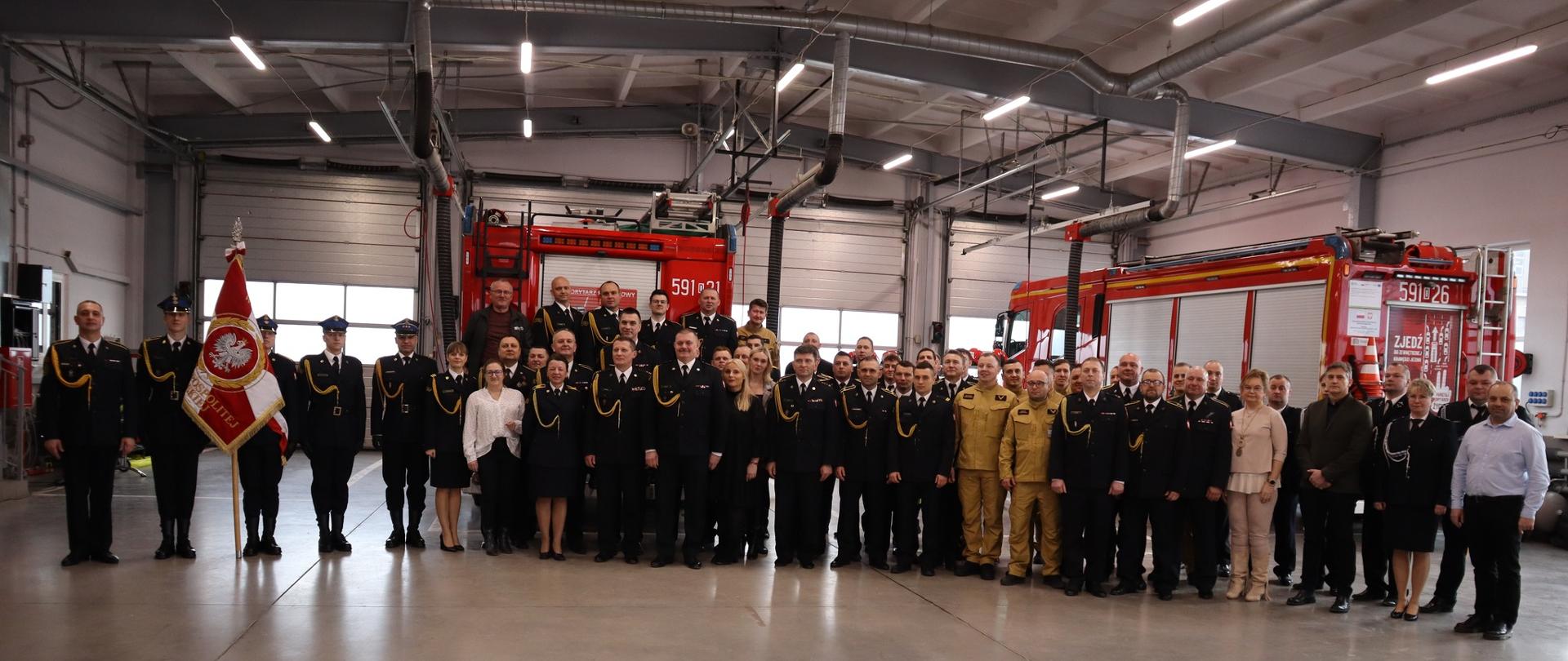 Uroczysta zbiórka z okazji zdania obowiązków Zastępcy Komendanta Powiatowego PSP w Ząbkowicach Śląskich.