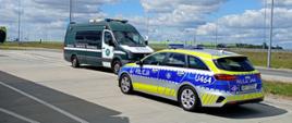 Na zdjęciu widoczne pojazdy Policji I Inspekcji Transportu Drogowego.