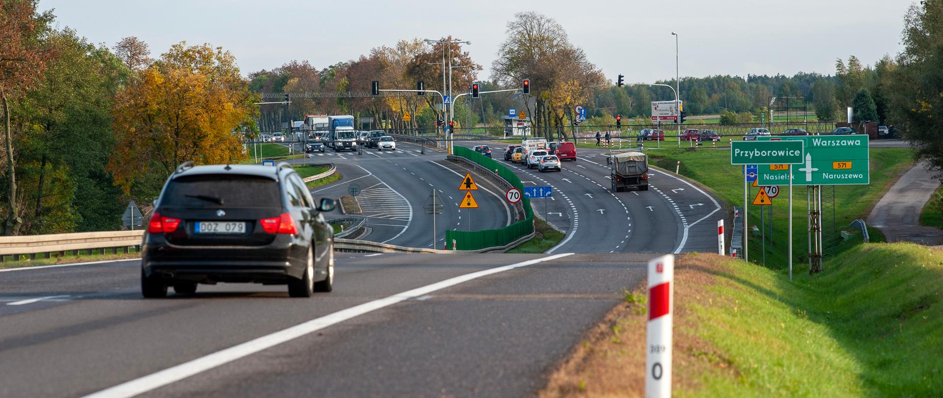 Obecna DK7 Siedlin - Załuski, skrzyżowanie z drogą wojewódzką 571 w Przyborowicach