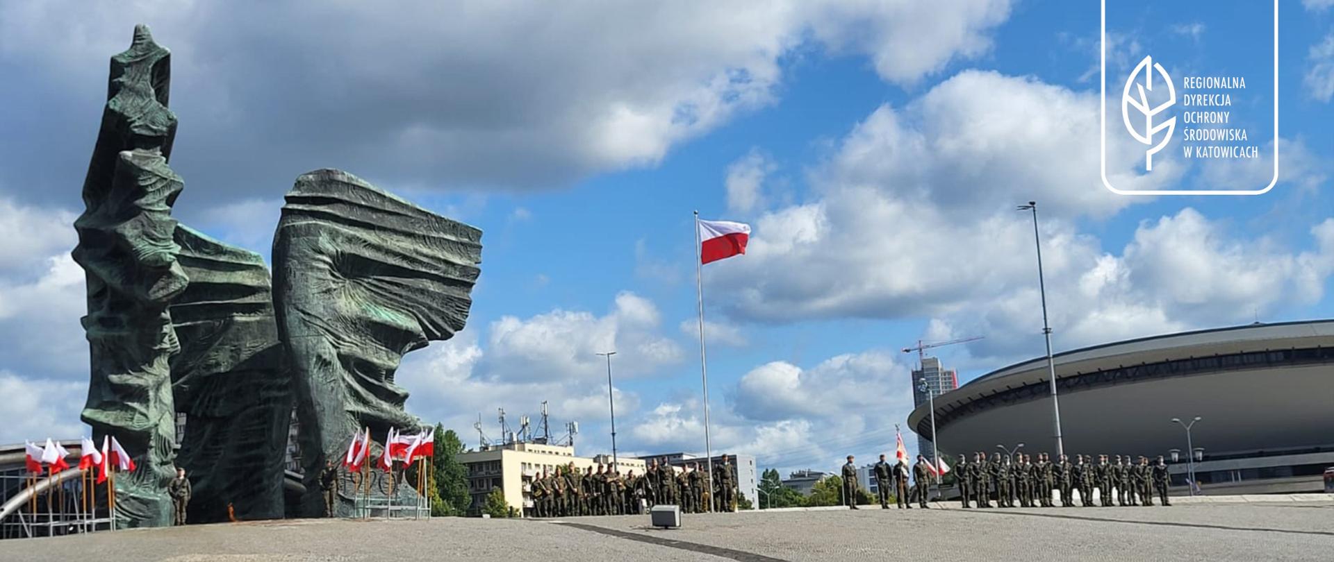 panorama z pomnikiem powstańców śląskich 