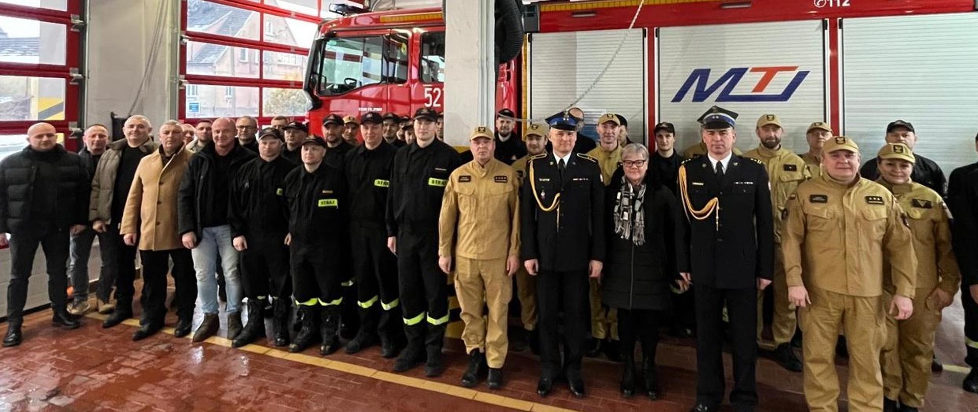 Odejście na zaopatrzenie emerytalne st. asp. Jarosława Basandowskiego