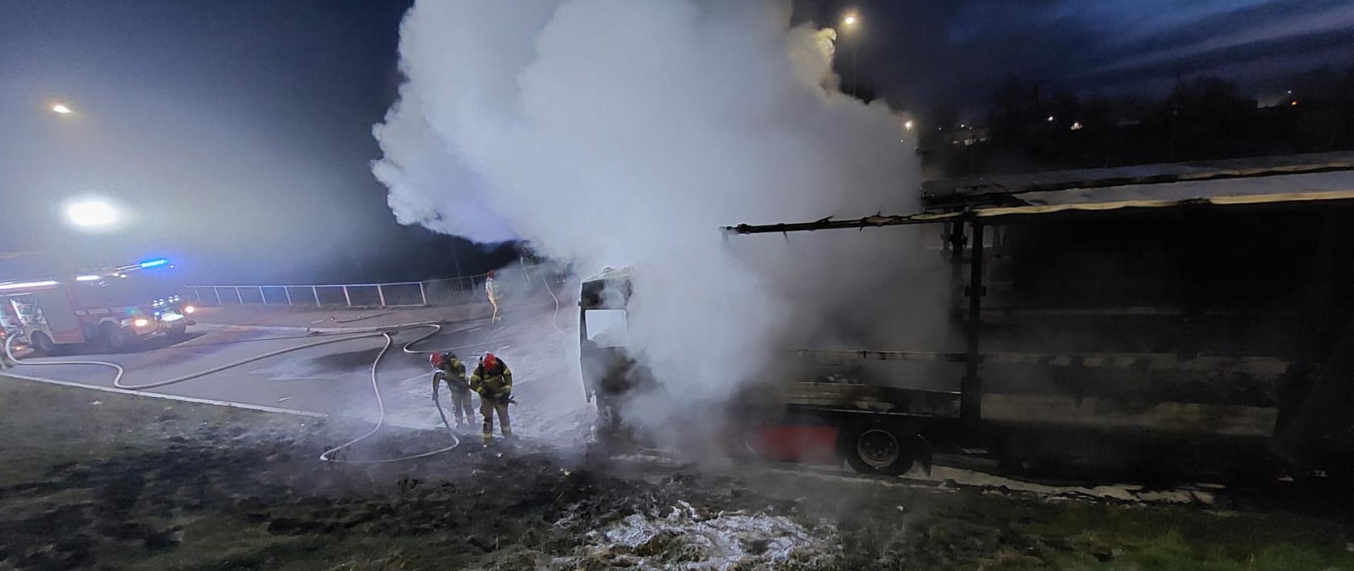 Interwencje JRG2 Olsztyn w dniu 25.03.2024r. - pożar Towarowa