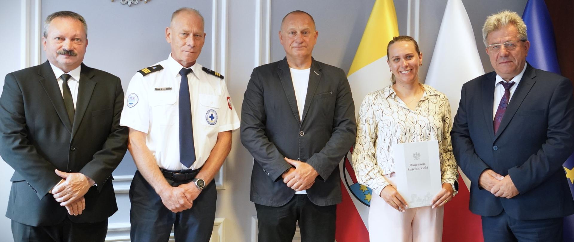 Podpisanie umowy na działania ratownictwa wodnego 