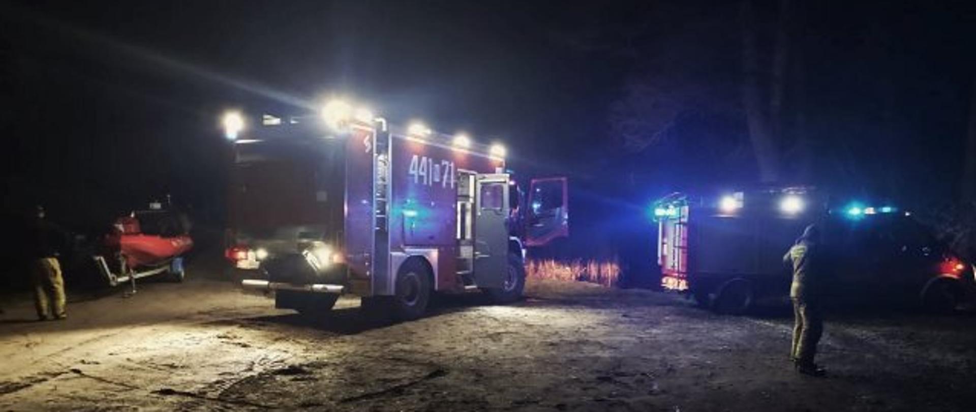 Strażacy prowadzą poszukiwania osoby w miejscowości Grądy Kruklaneckie.