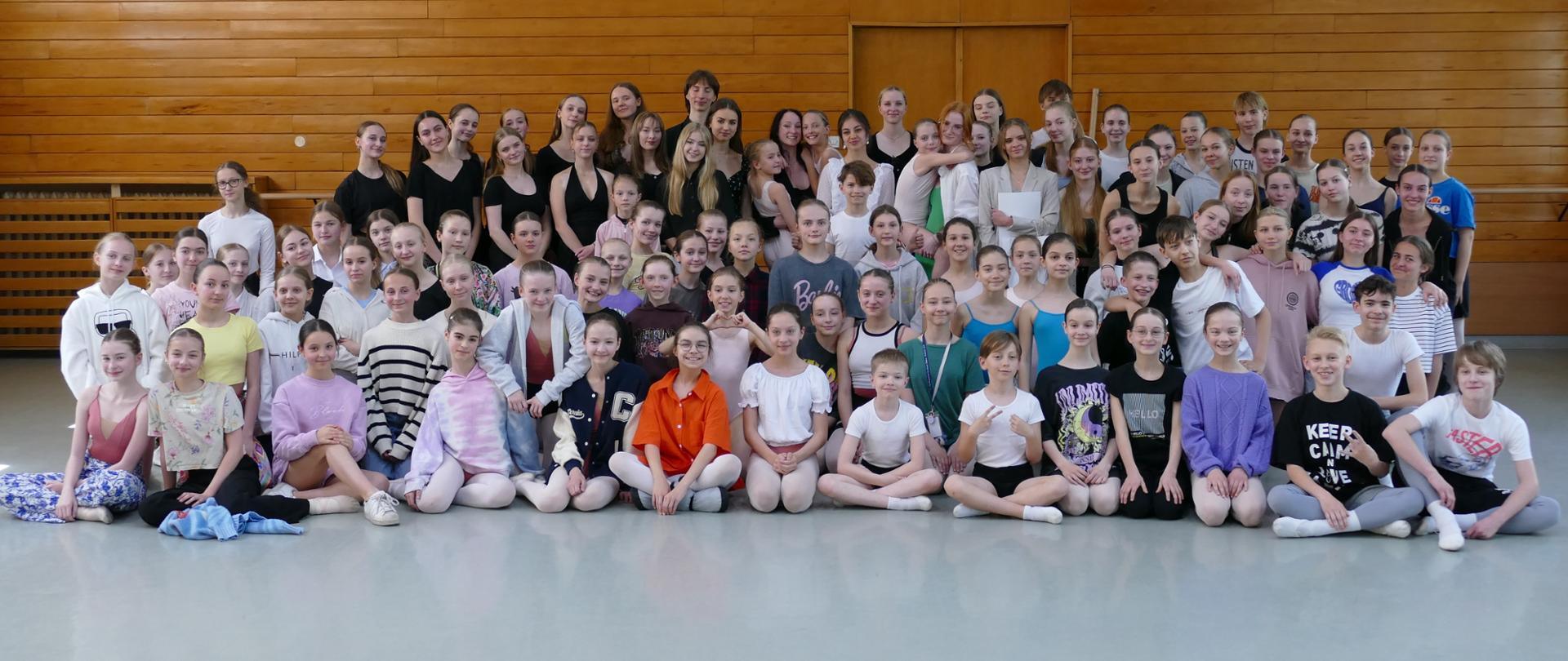 Rozdanie dyplomów absolwentom 2023