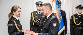 Ślubowanie strażaka w Komendzie Powiatowej PSP w Hajnówce
