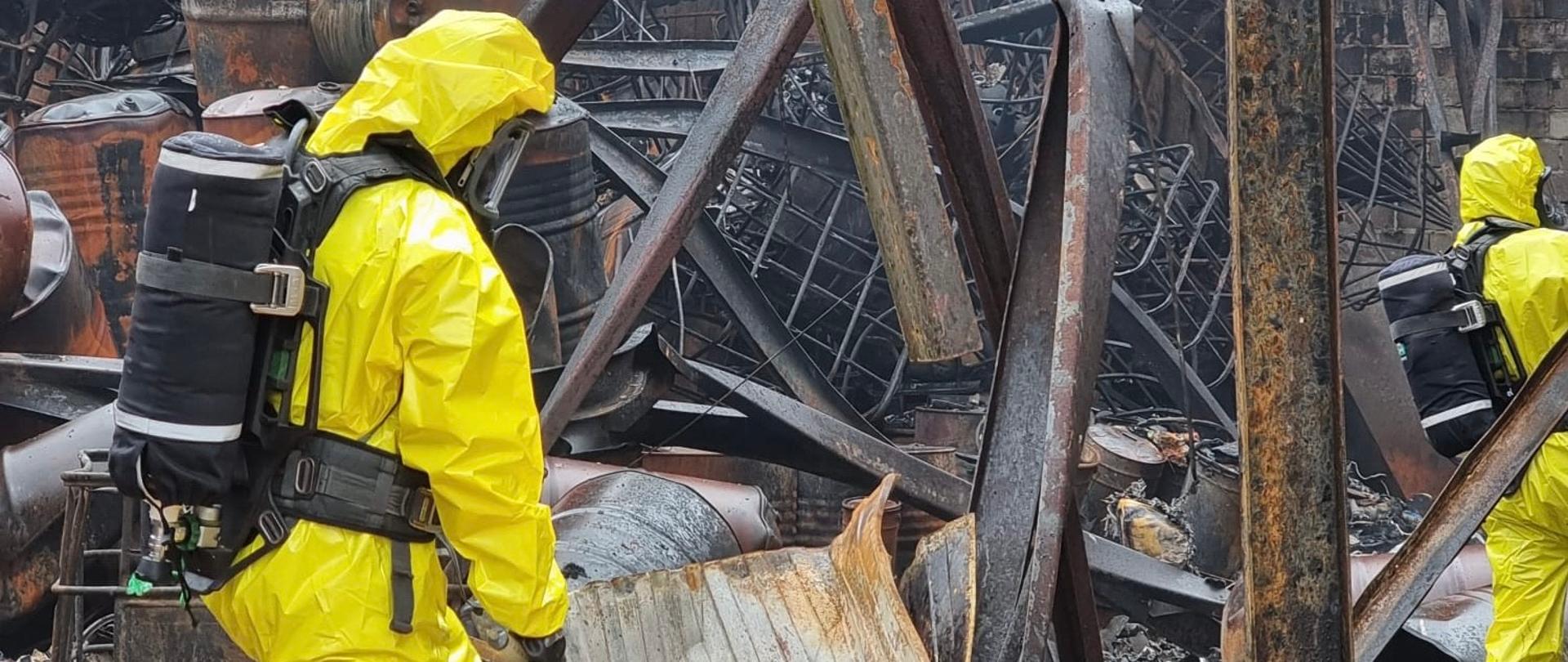 zdjęcie z oględzin hali po pożarze 