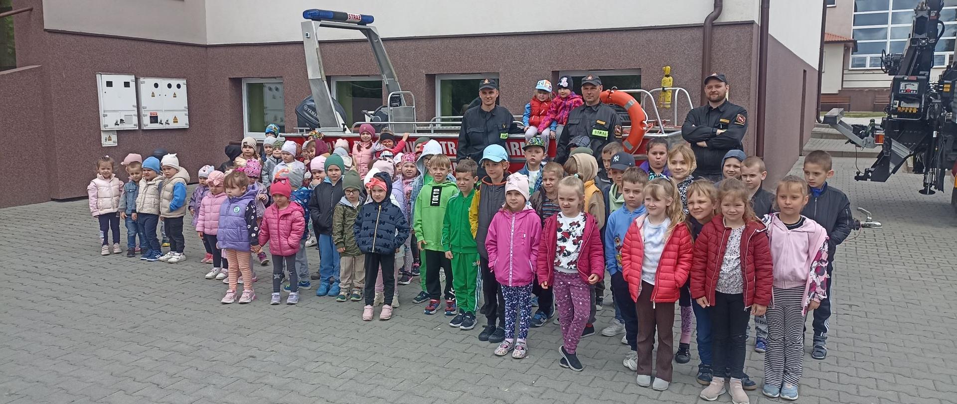 Wizyta SGRWN w przedszkolu w Samborcu