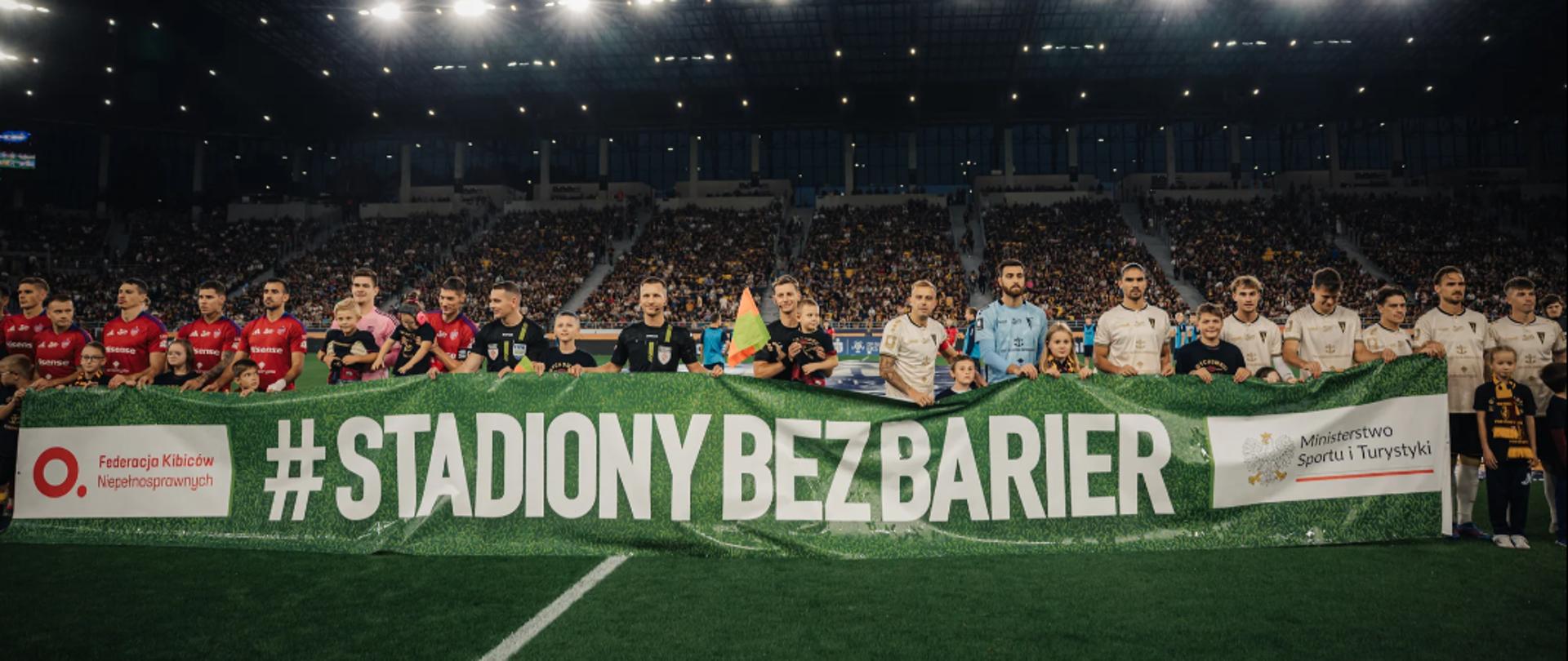 Akcja Stadiony Bez Barier podczas meczu Pogoń Szczecin - Raków Częstochowa.