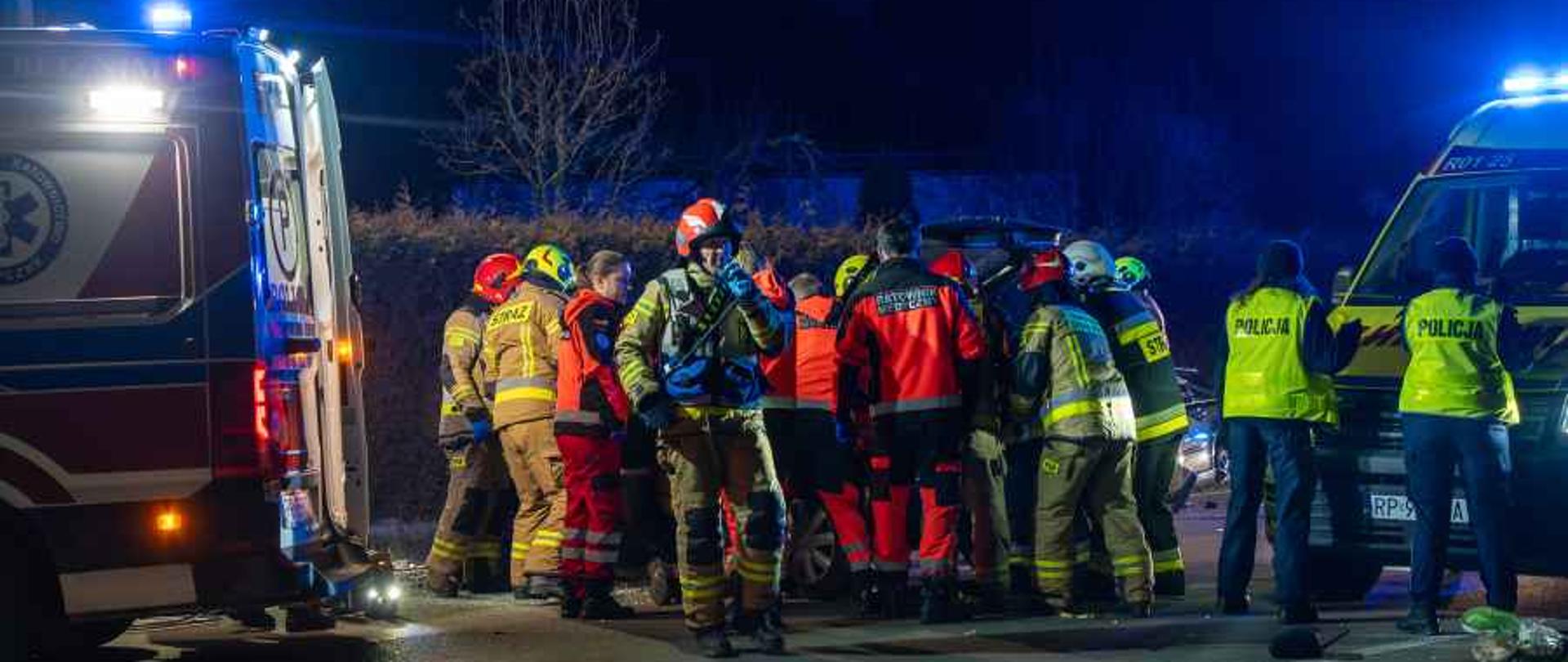 22.12.2025 roku doszło do groźnego zdarzenia na drodze wojewódzkiej 865 w miejscowości Zalesie