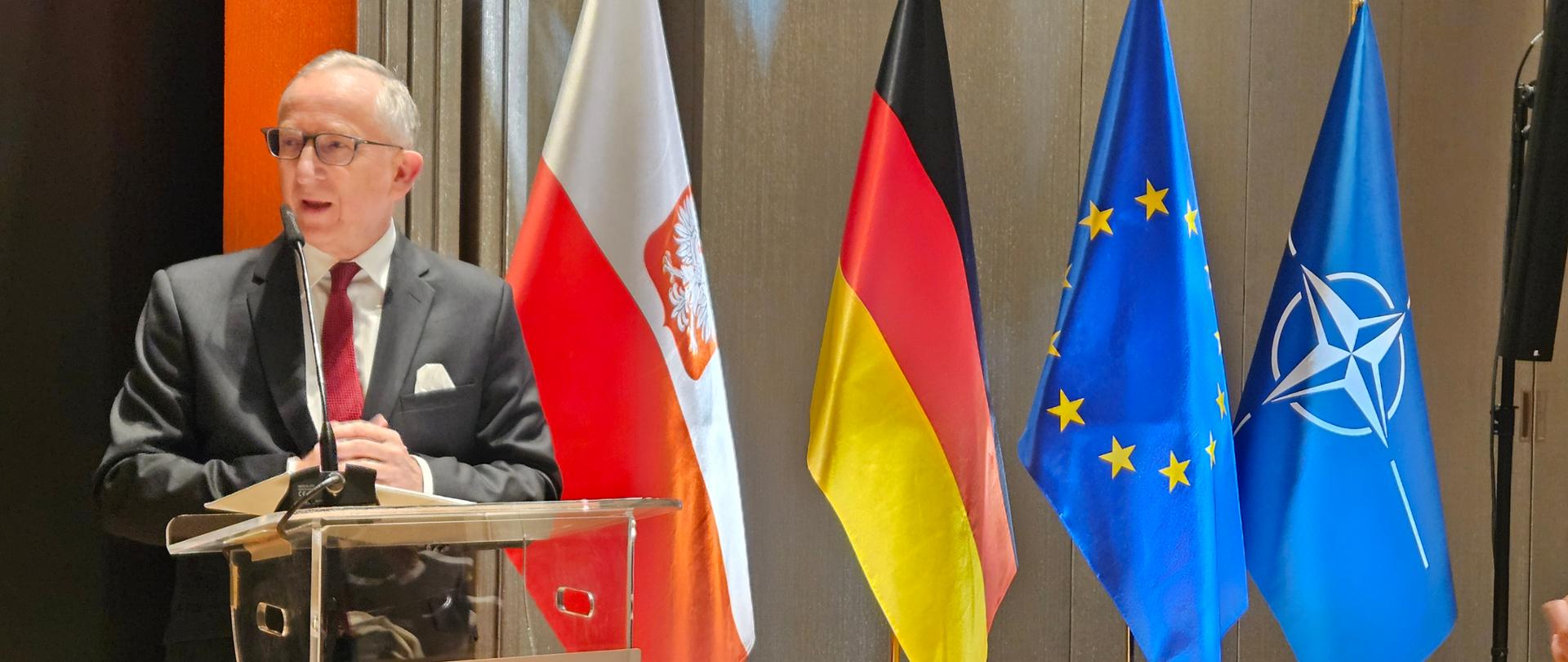 Der Direktor des Deutschen Polen-Instituts, Prof. Peter Oliver Loew, wurde mit der Auszeichnung „Bene Merito” geehrt.