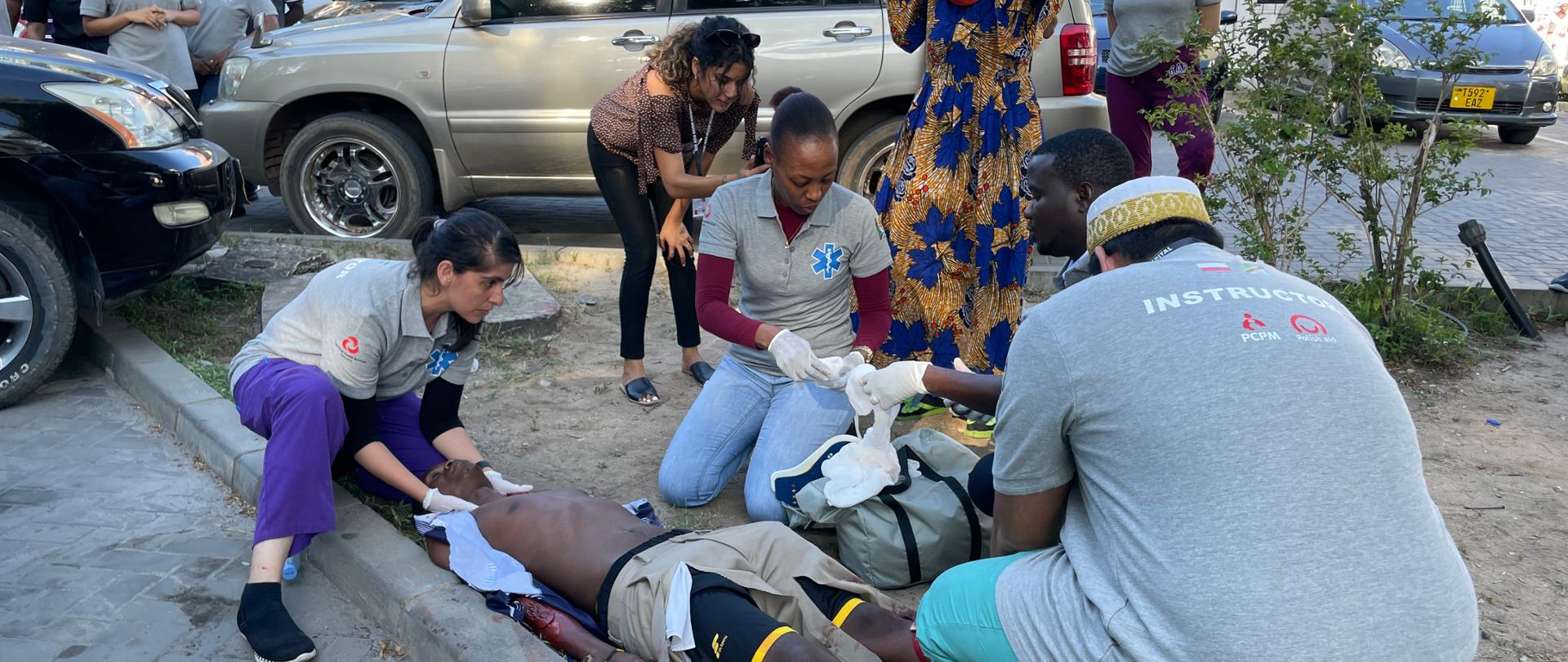 Symulacja medyczna dla uczestników kursu.