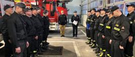 Uroczysta zmiana służbowa z okazji wręczenia nagrody Komendanta Wojewódzkiego dla asp. sztab. Mariusza Nazara na JRG2