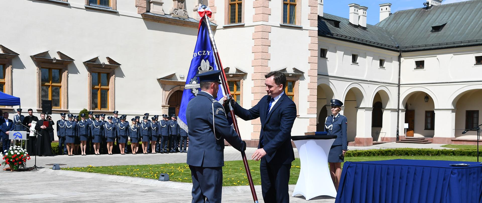 nadanie_sztandaru_Kielce