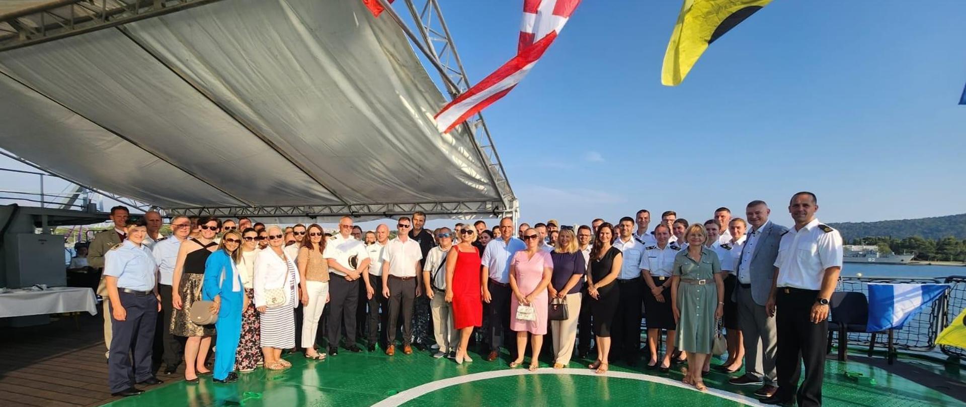 Domjenak na brodu ORP Vodnik