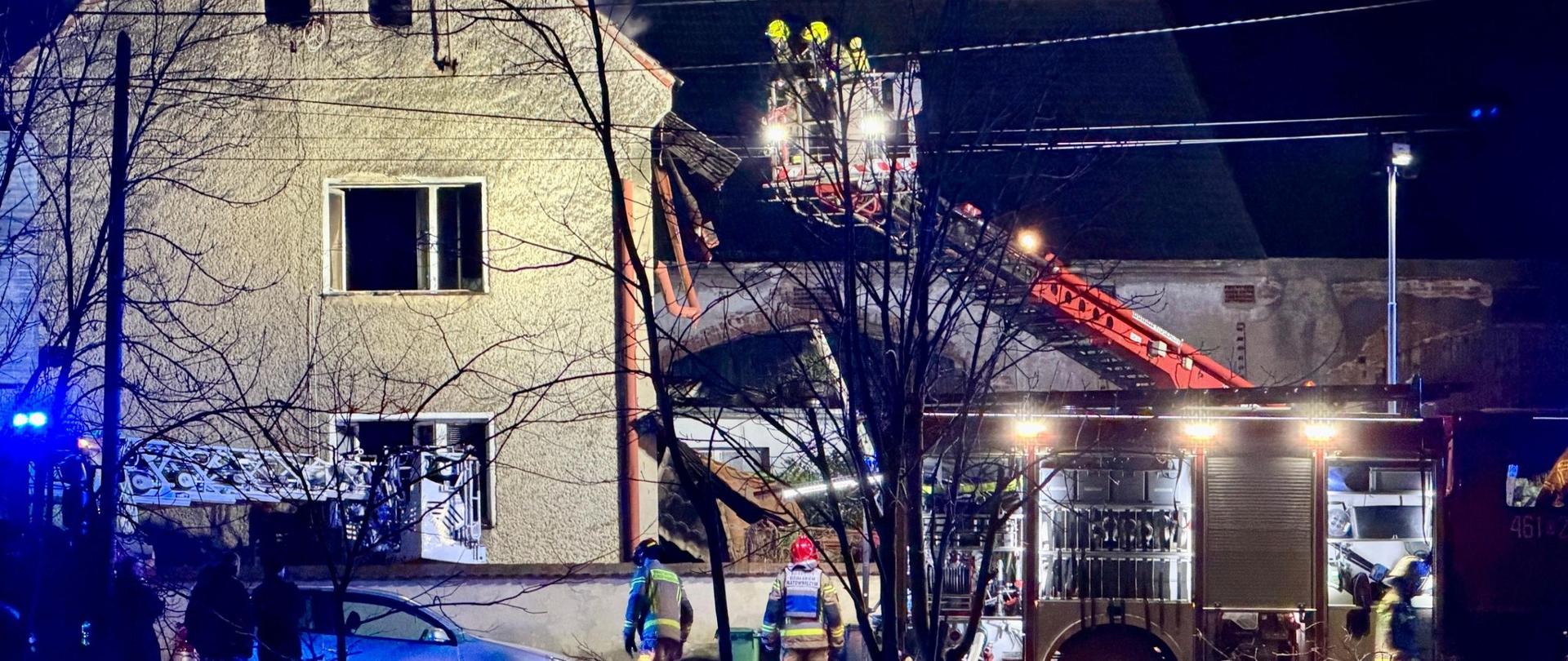 Tragiczny pożar budynku jednorodzinnego dwukondygnacyjnego w miejscowości Otmuchów przy ulicy Kasztanowej w powiecie nyskim