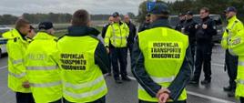 Wspólne działania kontrolne w ramach międzynarodowej współpracy z udziałem inspektorów Inspekcji Transportu Drogowego.