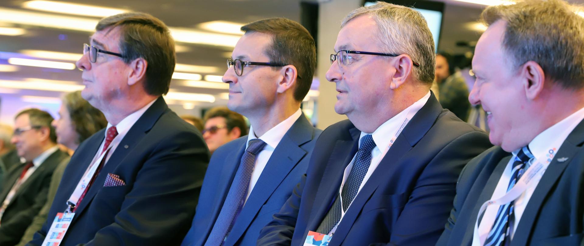 W otwarciu I Kongresu Rozwoju Kolei uczestniczył Premier Mateusz Morawiecki