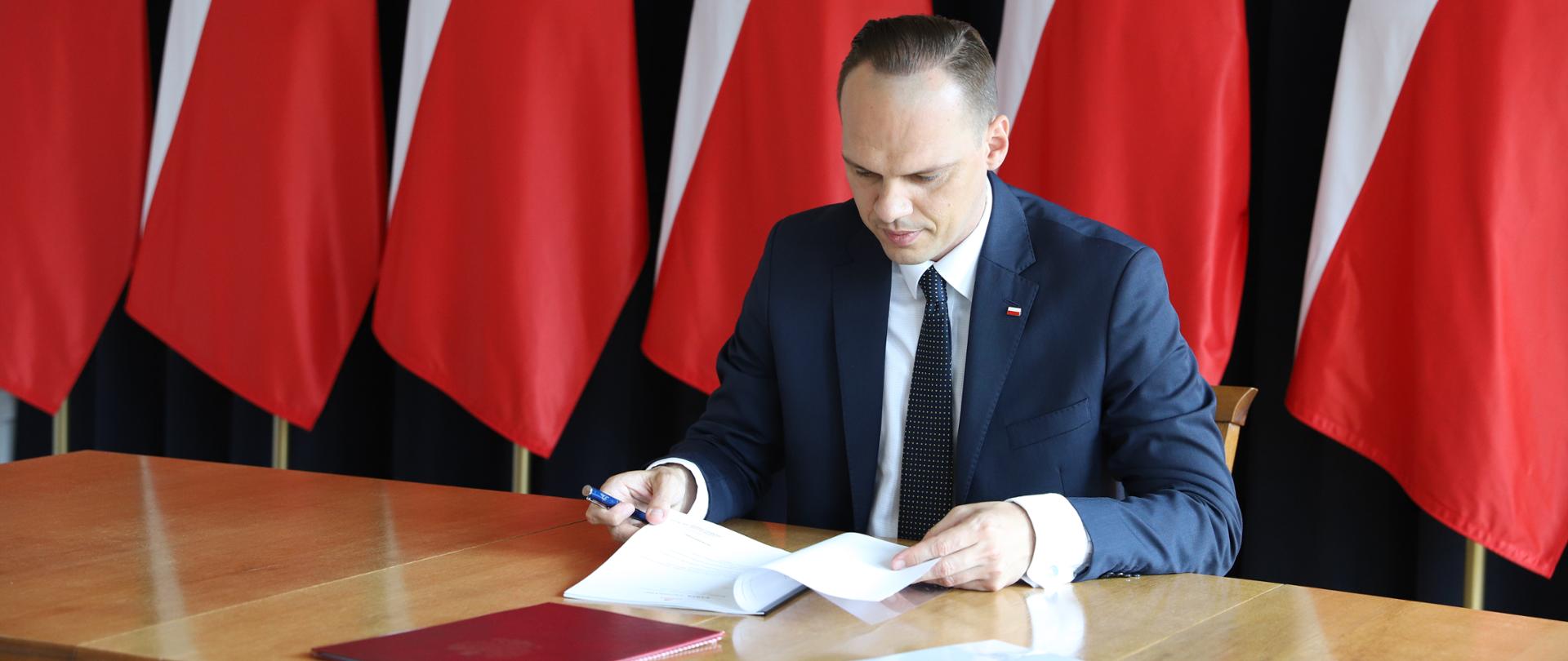 Wiceminister R. Weber zatwierdził program inwestycji dla budowy 34,6 km odcinka drogi ekspresowej S7 Płońsk – Czosnów