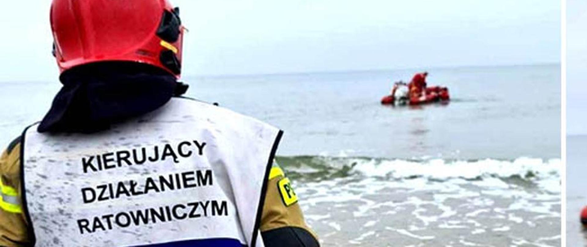 Zdjęcie przedstawia akcję ratowniczą sarny. Na zdjęciu widać KDR-a oraz strażaków którzy wyciągają z wody zwierzę. w tle na wodzie ponton straży pożarnej.