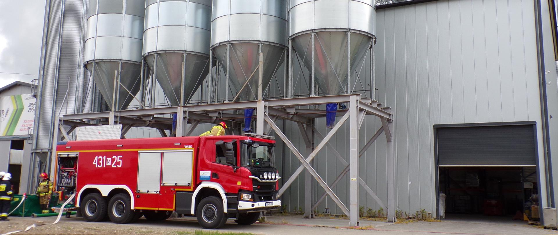 Ćwiczenia gostynińskich strażaków